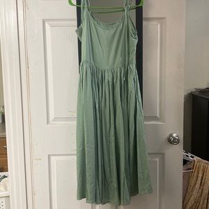SIZE SMALL SAGE GREEN SUN DRESS. NEVER WORE.
